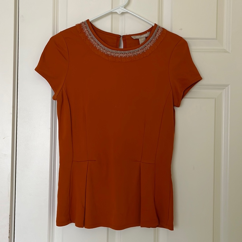 043 Banana Republic Short Sleeve Peplum Shirt